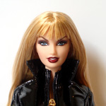 black_canary_barbie_L9640_2008_face.jpg