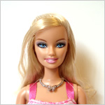 girly_fashionistas_2009_R9880_face.jpg