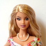 kentucky_derby_barbie_P4755_2009_face.jpg