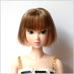 momoko_lacymodernist_217520_2009_face.jpg
